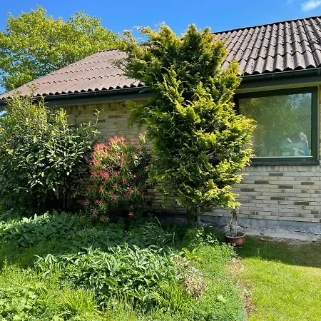 Feriehus-gammel Byvej, Vrensted 펜션